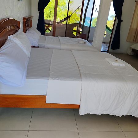 Royal Galapagos Inn 푸에르토 바케리조 모레노 외부 사진
