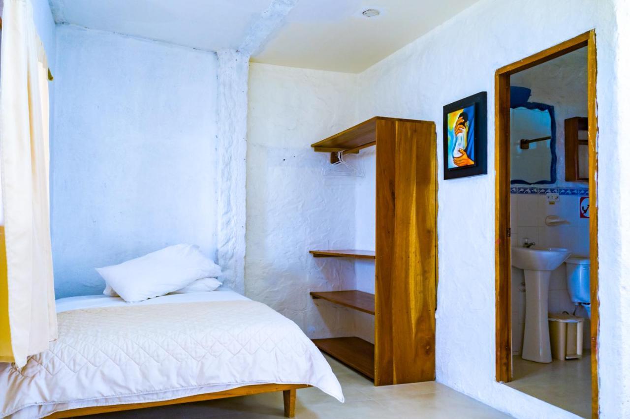 Royal Galapagos Inn 푸에르토 바케리조 모레노 외부 사진